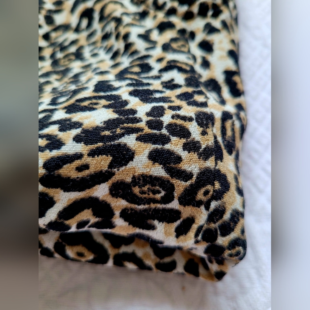 NWT Francesca's Women's Tank Top Animal Print Black Lace Trim 100% Viscose XS - Picture 11 of 12